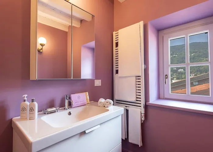 Isola Bella - Via 28 *